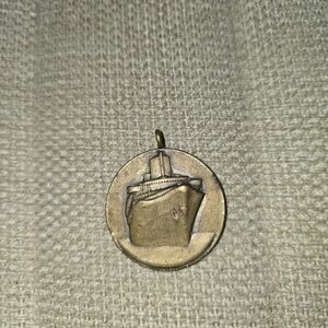 Rare SS NORMANDIE- BRONZE MEDALLION WITH PORTRAIT IN RELIEF- MINI VERSION